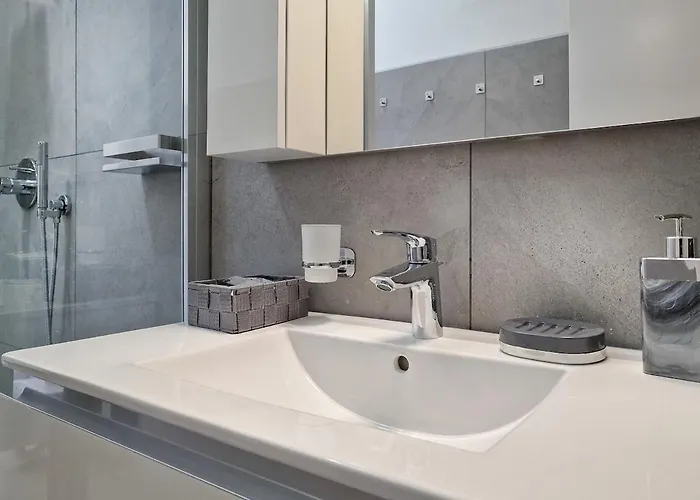 Viale Varese - In Pieno Centro * Côme