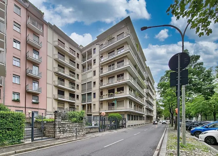 Viale Varese - In Pieno Centro * Côme